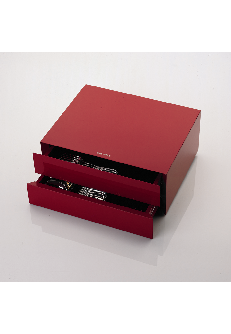 Canteen, Red Lacquer 40 Pieces